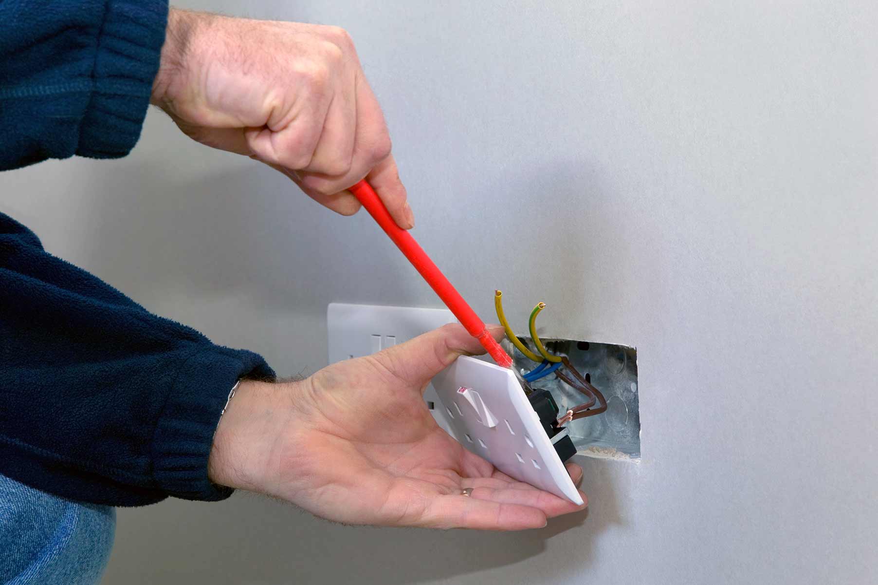 Our electricians can install plug sockets for domestic and commercial proeprties in Beverley and the local area. 